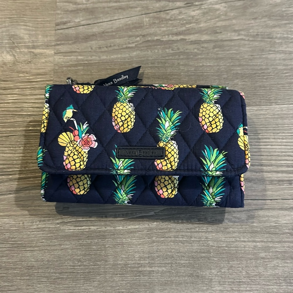 vera bradley wallet and wristlet